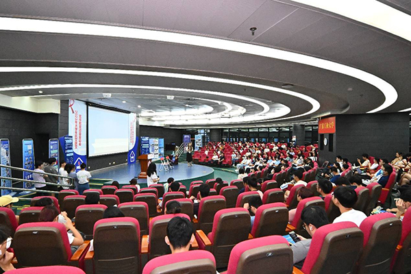 凯发k8国际助力大学生抗艾防艾宣传教育项目再起航